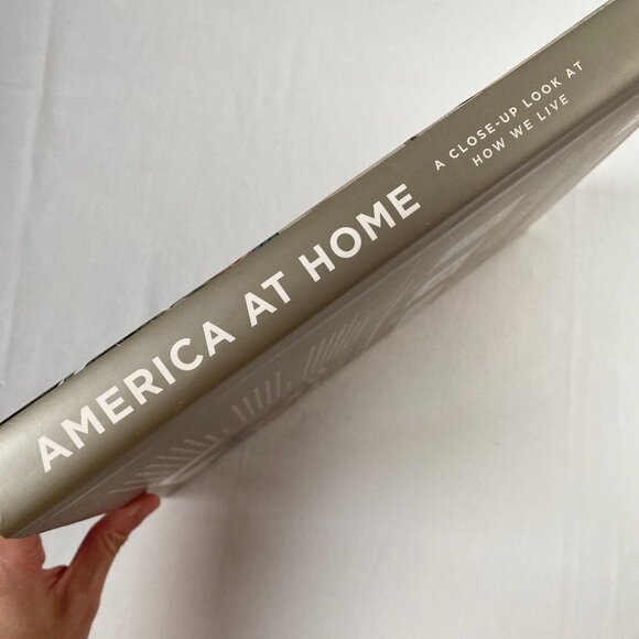 America at Home by Rick Smolan & Jennifer Erwitt - Picture 2 of 13